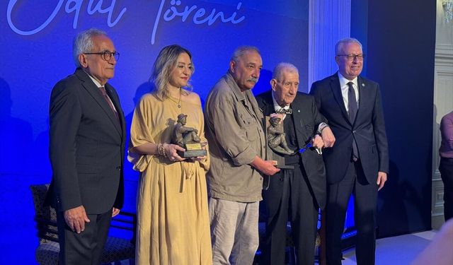 '72. Sait Faik Hikaye Armağanı' yazar Başak Arslan'a verildi