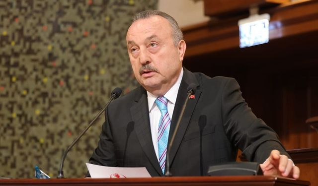 İBB Meclisinde kentteki arızalı yürüyen merdiven ve asansörler gündeme geldi