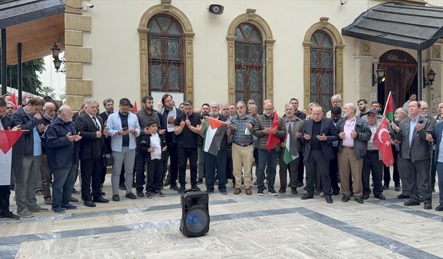 Kocaeli'de İsrail güçlerinin Küresel Sumud Filosu'na saldırısına tepki gösterildi