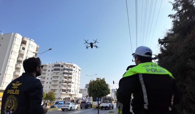 Mersin'de trafikte kural ihlali yapan 1413 sürücüye 4 milyon 701 bin 282 lira ceza
