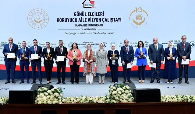 Emine Erdoğan, 'Gönül Elçileri Koruyucu Aile Vizyon Çalıştayı Kapanış Programı'nda konuştu: