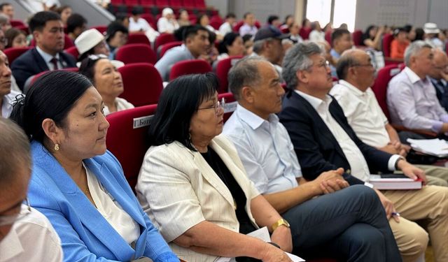 Kırgız alfabesindeki Rusça harflerin çıkarılması önerildi