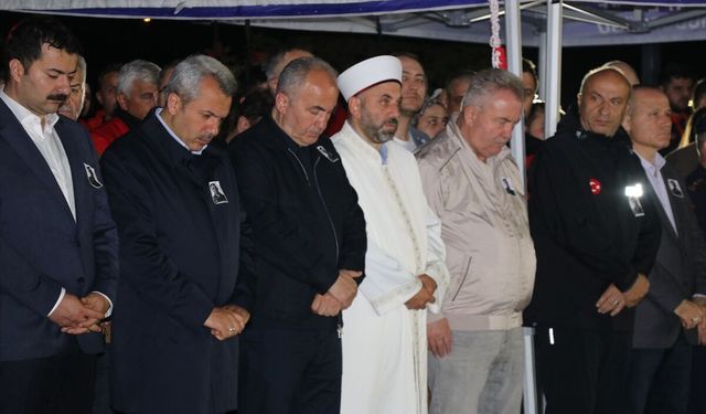 Rize'de botun devrilmesi sonucu hayatını kaybeden AFAD personelinin cenazesi memleketine uğurlandı