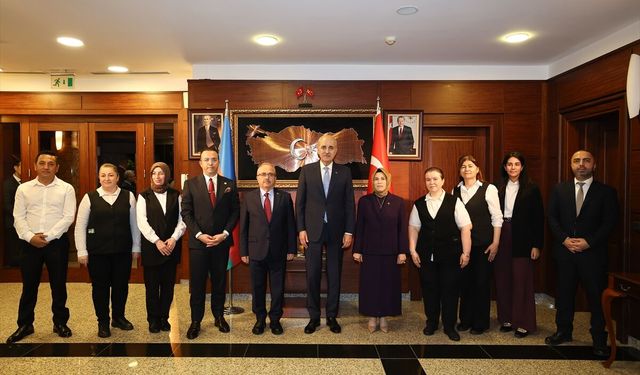TBMM Başkanı Kurtulmuş, Türkiye'nin Bakü Büyükelçiliğini ziyaret etti