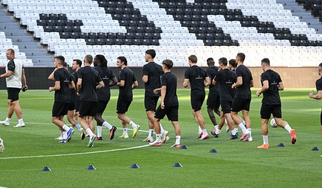 Beşiktaş-Hradec Kralove maçına doğru