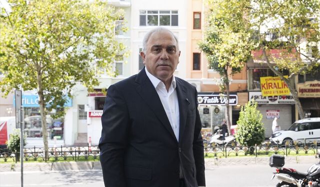 Fatih'te tarihi caddelerin çehresi cephe rehabilitasyonuyla yenileniyor