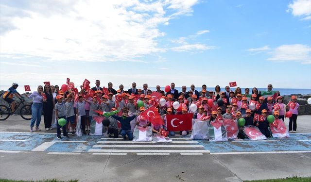 Bakırköylü öğrencilerden Gazzeli çocuklar için uçurtma etkinliği