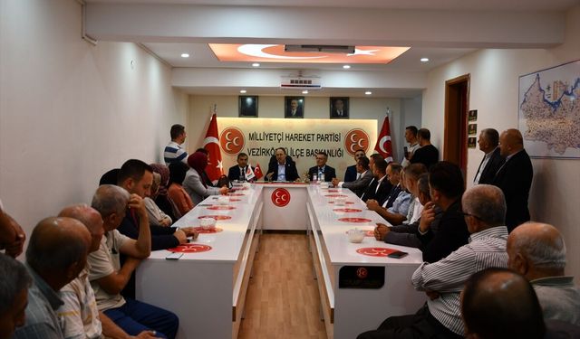 MHP Genel Başkan Yardımcısı Topsakal, Havza ve Vezirköprü ilçe başkanlıklarını ziyaret etti