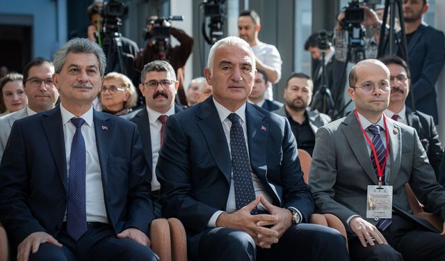 Atatürk'ün eseri 'Nutuk' sekiz dilde dünyaya ulaşacak