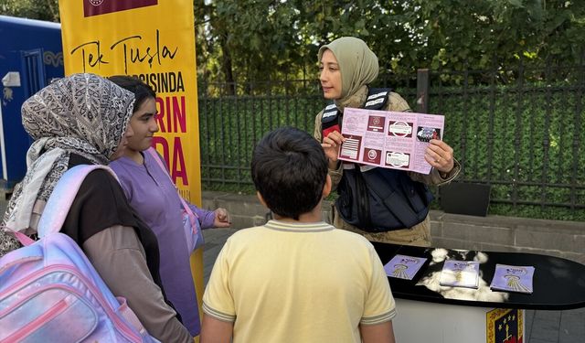 Siirt'te kadına yönelik şiddetle mücadele kapsamında mahalle buluşması düzenlendi