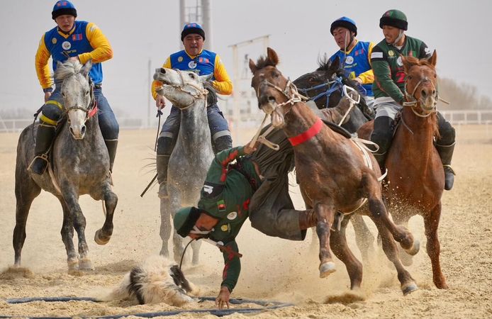 Kazakistan'da uluslararası Kökpar turnuvası düzenlendi