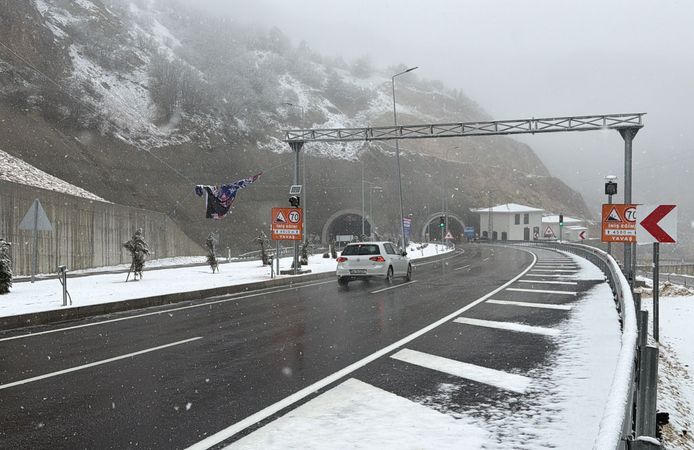 Çorum'da kar ve karla karışık yağmur etkili oldu