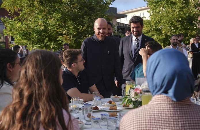 İbn Haldun Üniversitesi Mütevelli Heyeti TercihFest'26'da aday öğrencilerle buluştu