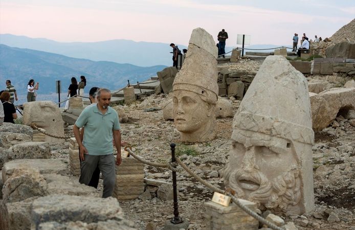 Nemrut Dağı'nda gün batımı yoğunluğu