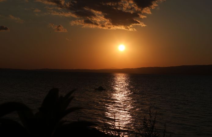 Sapanca Gölü'nde gün batımı