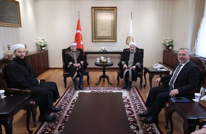 Diyanet İşleri Başkanı Arpaguş, Belarus Müslümanları Dini İdare Birliği Başkanı Şabanoviç ile görüştü