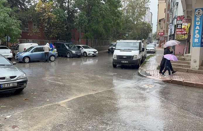 Elazığ'da sağanak etkili oldu