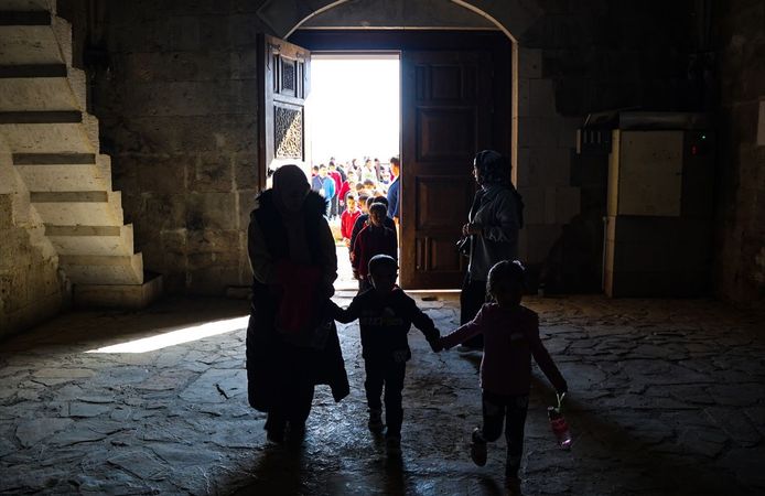 Iğdır'daki tarihi kervansaray köy çocukları için bilim sınıfına dönüştü