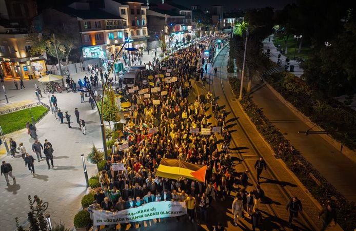 İsrail'in Gazze'de uyguladığı soykırım Konya'da protesto edildi