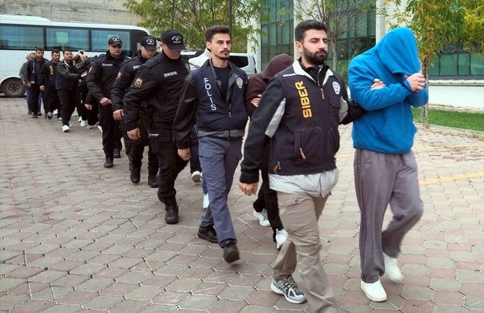 Kırıkkale merkezli yasa dışı bahis operasyonunda yakalanan 11 şüpheli tutuklandı