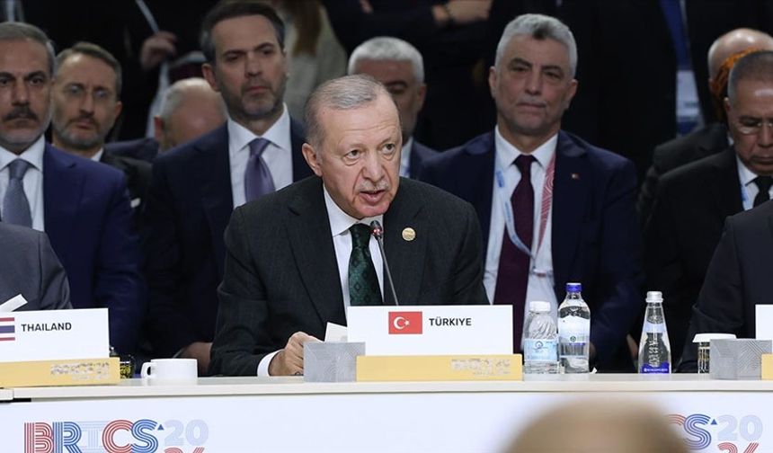 Cumhurbaşkanı Erdoğan: Bu alçakça saldırı, Türkiye'nin terörü bertaraf etme kararlılığını perçinlemiştir