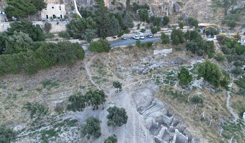 Hatay Müzesi St. Pierre Mağara Kilisesi Batı Yamacı Kazıları tarihe ışık tutuyor