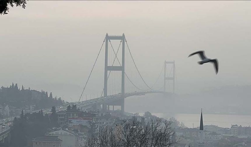 İstanbul'da sis etkili oluyor