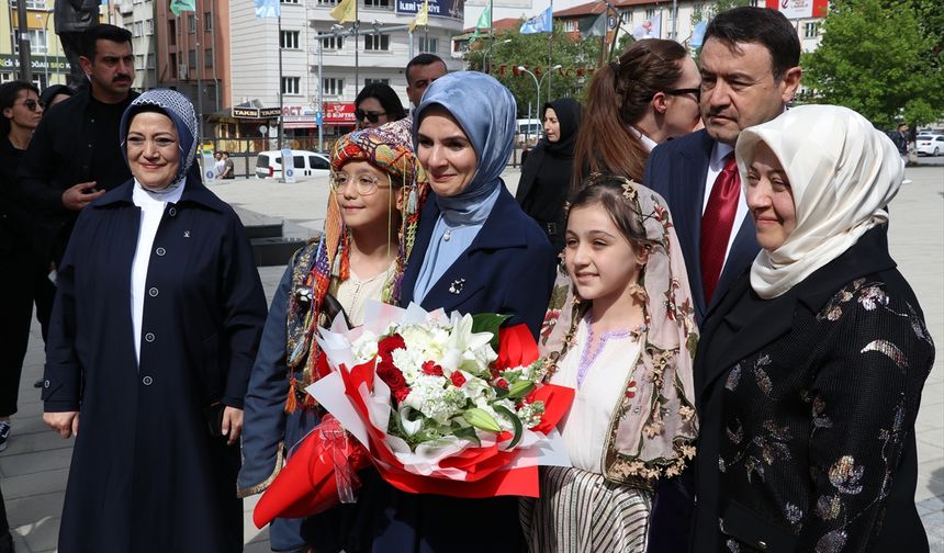 Aile ve Sosyal Hizmetler Bakanı Göktaş, Kütahya'da ziyaretlerde bulundu