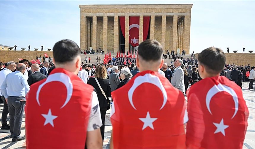 19 Mayıs ve Gençlik Haftası tüm Türkiye'de coşkuyla kutlanıyor
