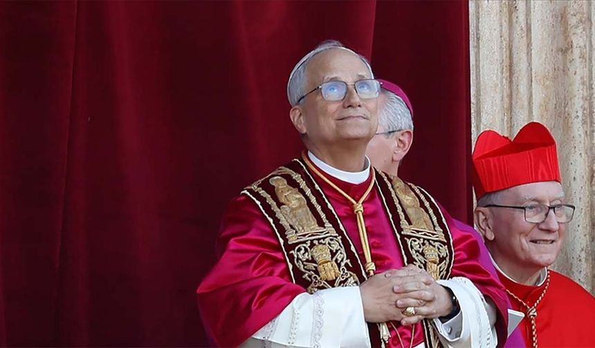 Vatikan'da yapılan papalık seçiminde ABD'li Kardinal Prevost yeni Papa seçildi