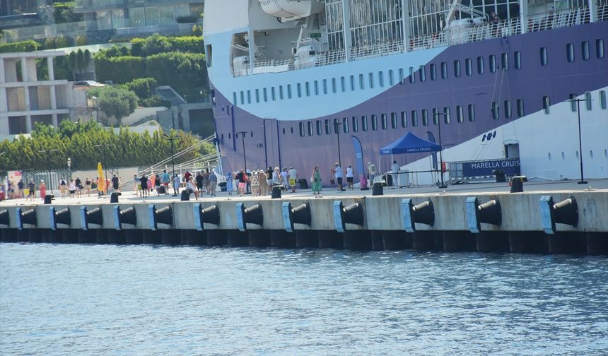 "Marella Discovery 2' kruvaziyeri 1708 yolcusuyla Bodrum'a geldi