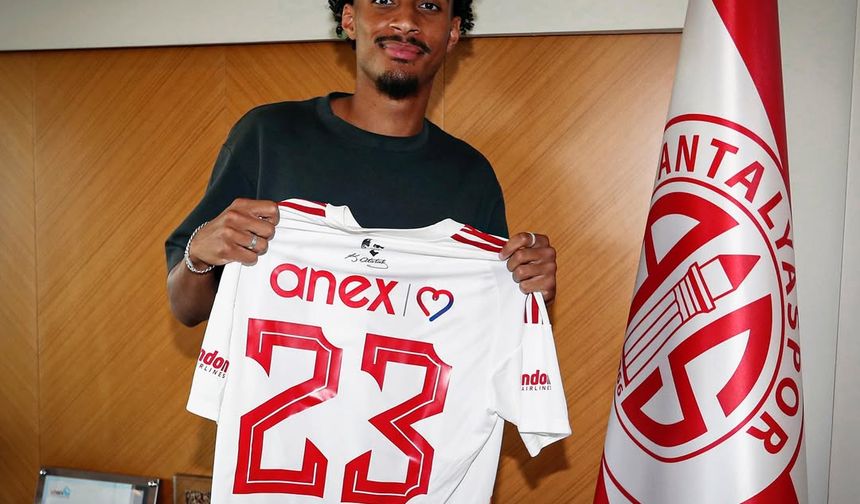 Antalyaspor, Gambiyalı futbolcu Ceesay'ı transfer etti