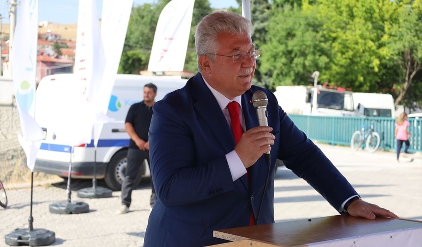 Çankırı'nın Kalfat beldesinde konutlara ilk doğal gaz verildi