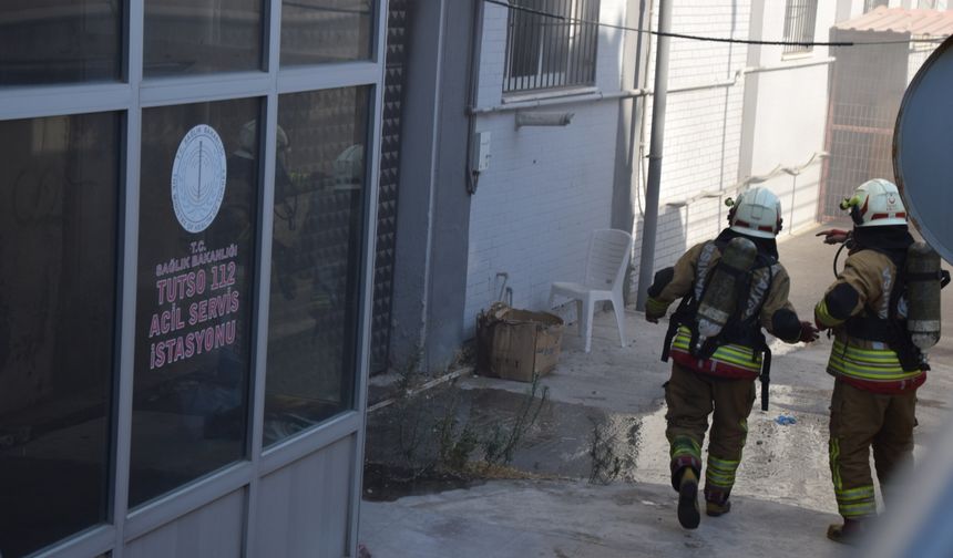 Manisa'da 112 Acil Servis istasyonunda çıkan yangın söndürüldü