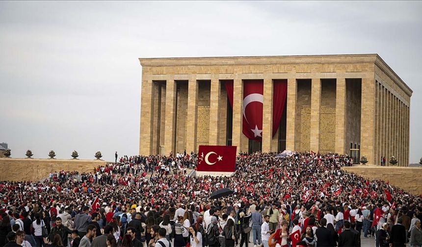 Cumhuriyet’in 102. yılı düzenlenen etkinliklerle kutlanıyor