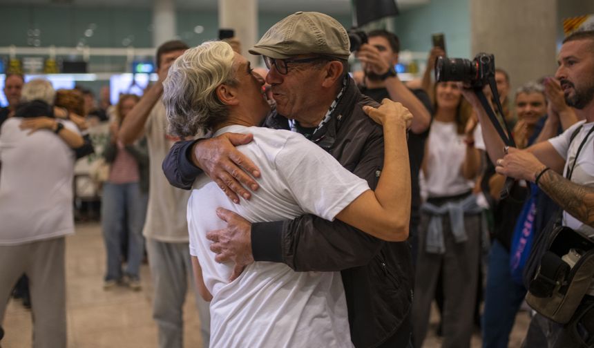 BARSELONA - Ada Colau ve Jordi Coronas İsrail'den sınır dışı edildi