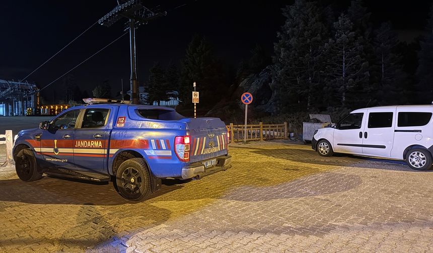 Uludağ'da ormanda kaybolan 2 kişi için arama çalışması başlatıldı