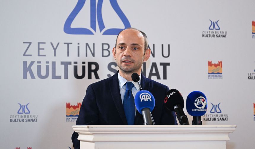 Zeytinburnu'nda 'Kanıt' İnsanlığın Evrensel Yıkımı Sergisi açıldı