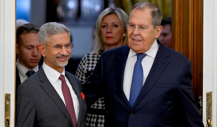 Rusya ve Hindistan Dışişleri Bakanları ikili ilişkileri görüştü