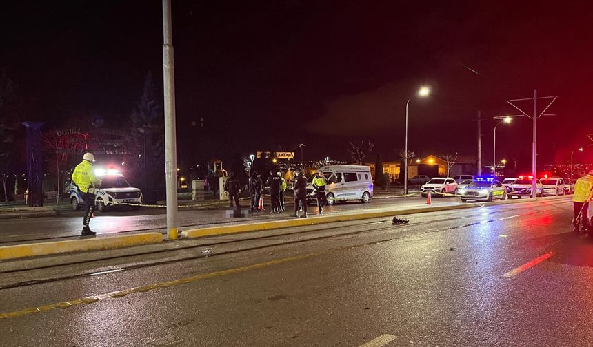 Eskişehir'de otomobilin çarptığı 3 yaya hayatını kaybetti