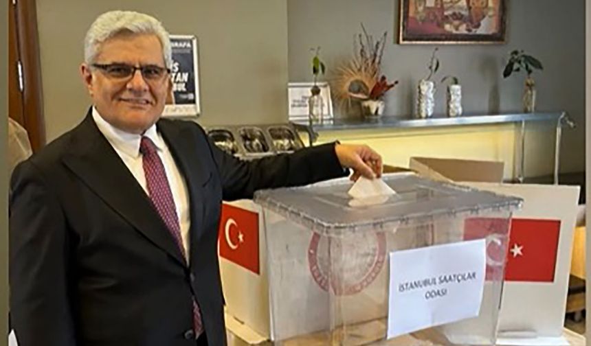 Sedat Göngörür İstanbul Saatçiler Esnaf Odası Başkanlığına yeniden seçildi