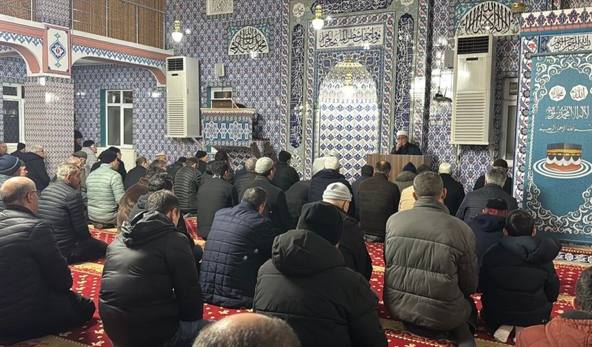 Berat Kandili Konya ve çevre illerde dualarla idrak edildi