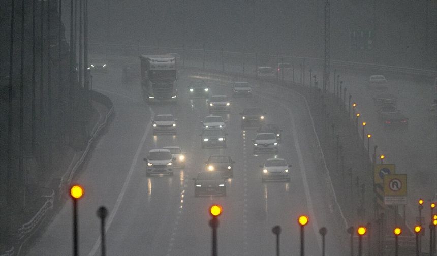 Bayram tatilinden dönenler Anadolu Otoyolu'nda akıcı yoğunluk oluşturuyor