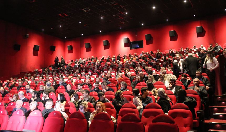 Diyarbakır'da 'Uçan Köfteci' filminin galası yapıldı