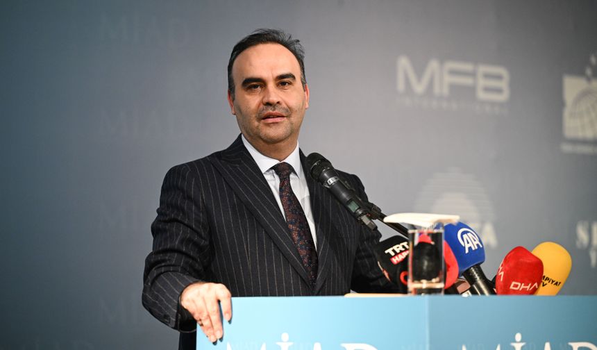 Sanayi ve Teknoloji Bakanı Kacır, MİAD'ın iftar programında konuştu: