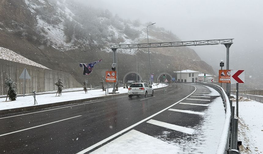 Çorum'da kar ve karla karışık yağmur etkili oldu