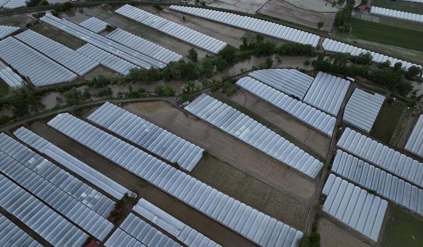 Amasya'da su altında kalan tarım arazileri dronla görüntülendi