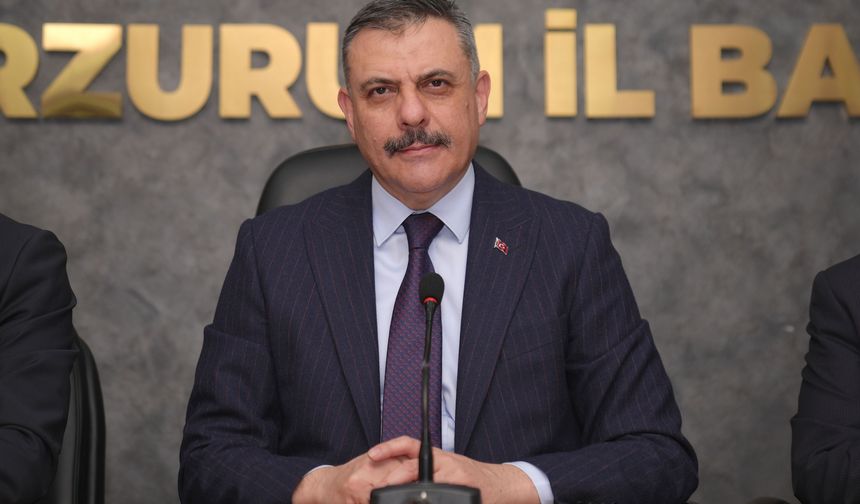 İçişleri Bakanı Mustafa Çiftçi'den Süper Lig'e yükselen Erzurumspor'a ziyaret: