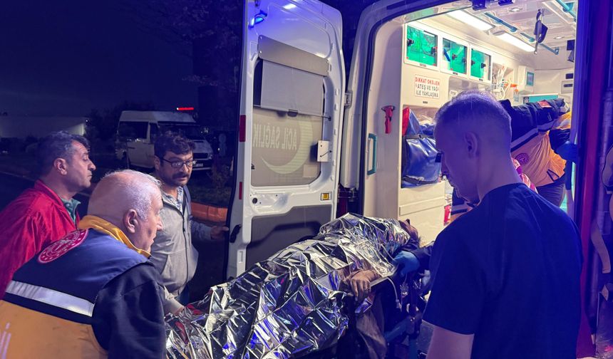 Malatya'da otobüsün şarampole devrilmesi sonucu 4 kişi öldü, 15 kişi yaralandı