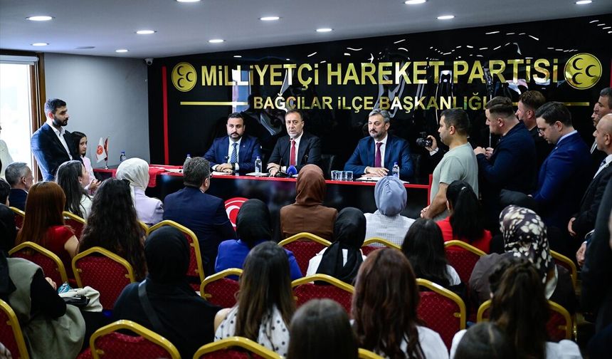 MHP İstanbul İl Başkanı Yılmaz, partisinin Bağcılar İlçe Başkanlığını ziyaret etti: